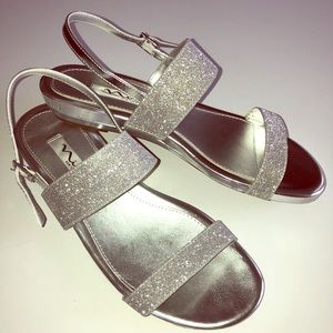 NINA BARRIE style silver glittery sandals